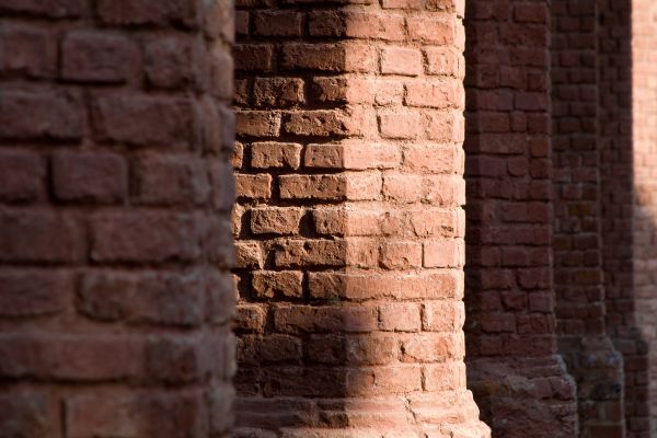Brick Pillars Installation in Trenton